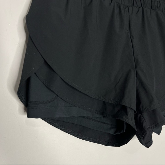 Baleaf Running/workout Short, double layer, size S - Picture 9 of 16
